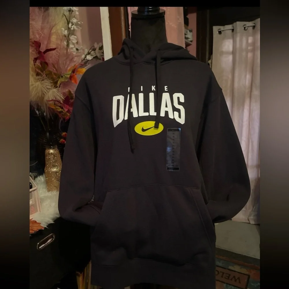 NIKE Men's Nike Sportswear Club  Dallas Hoodie